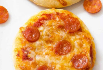 Kids Build Your Pizza